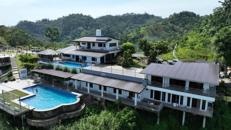 Serenity Farm And Resort By Hiverooms Kalunasan エクステリア 写真