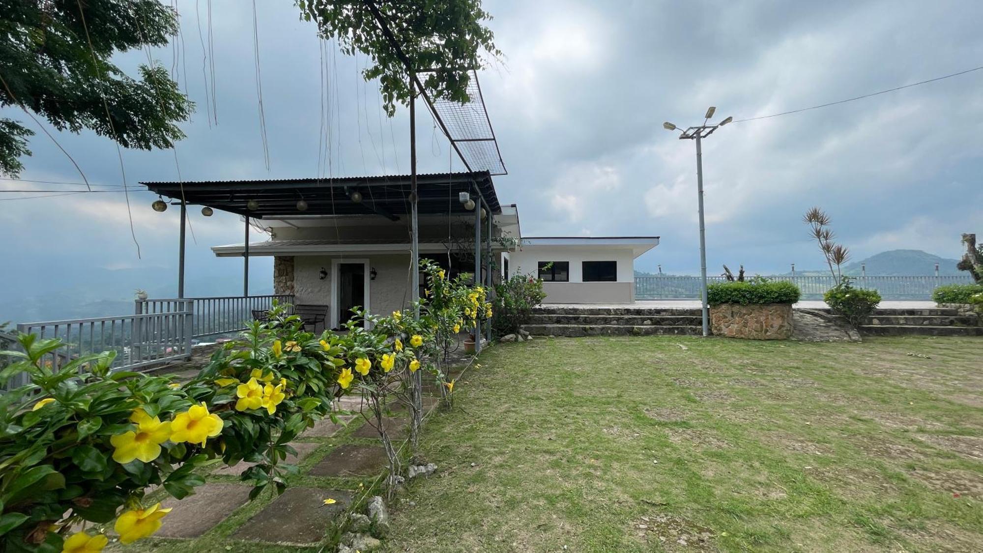 Serenity Farm And Resort By Hiverooms Kalunasan エクステリア 写真